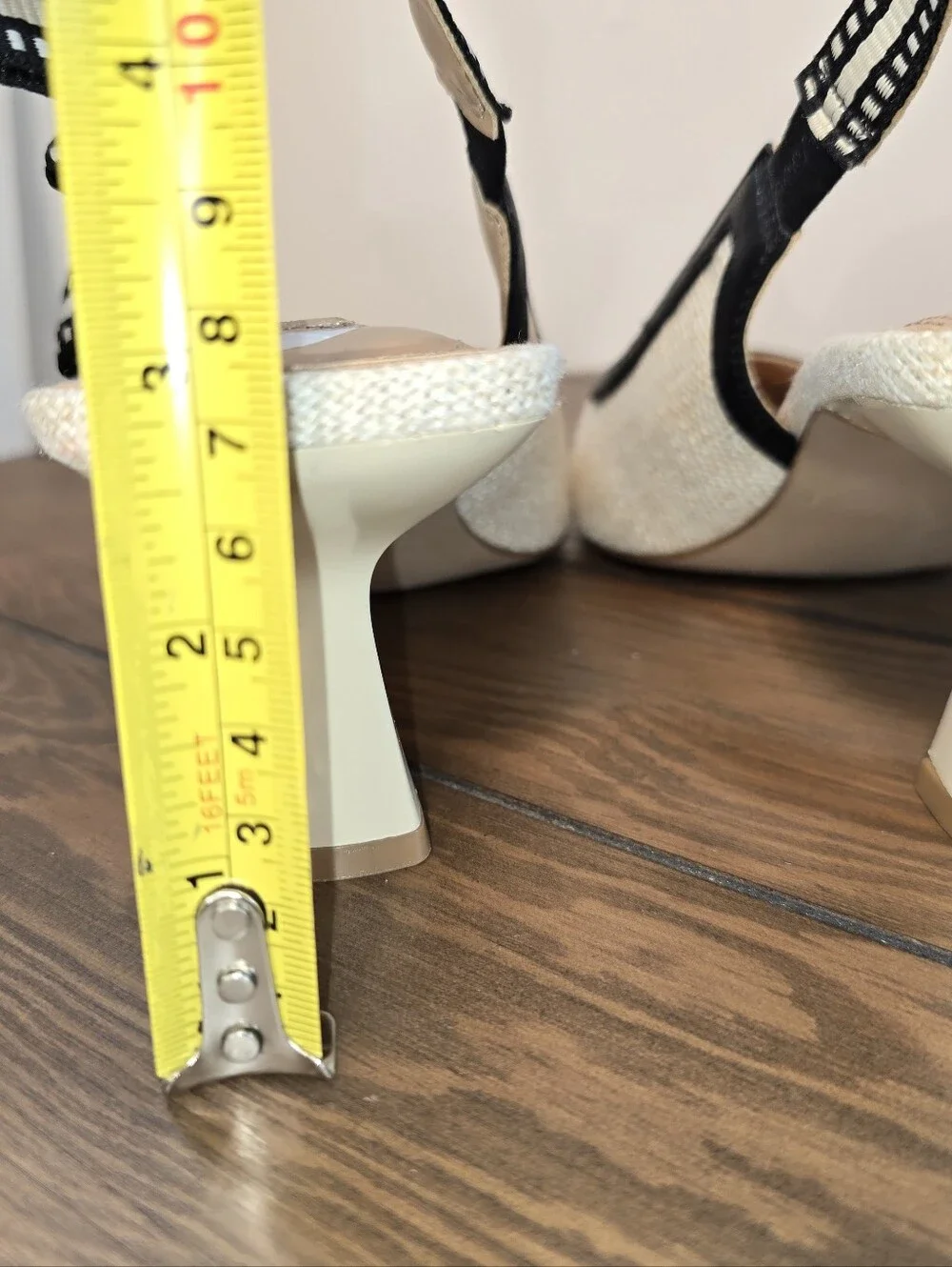 Steve Madden NWOT Bri Cream Pointed Slingback Pumps Women's Size 9M